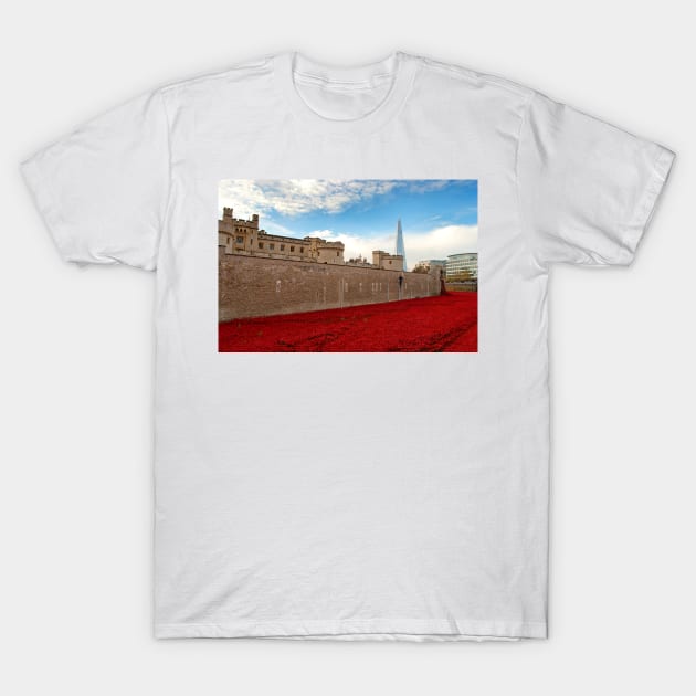 Tower of London Red Poppies UK T-Shirt by AndyEvansPhotos